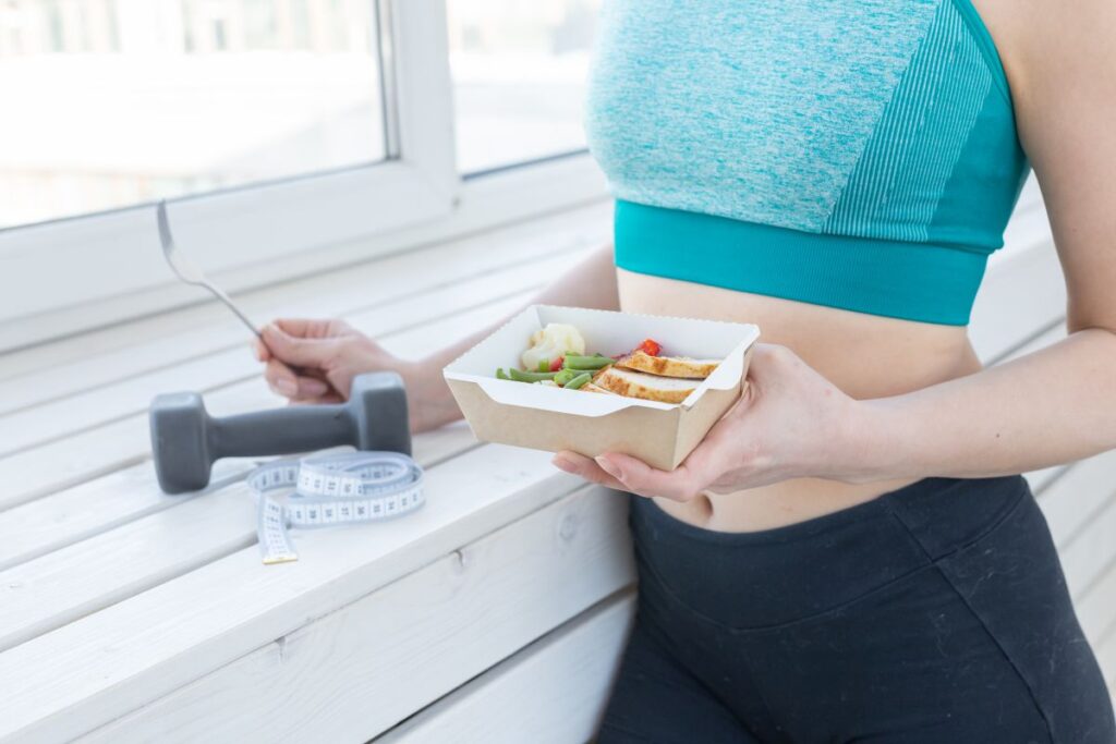 Zdrowe Odżywianie w Codziennym Życiu: Rola Cateringu Dietetycznego w Zapewnieniu Wysokiej Jakości Posiłków